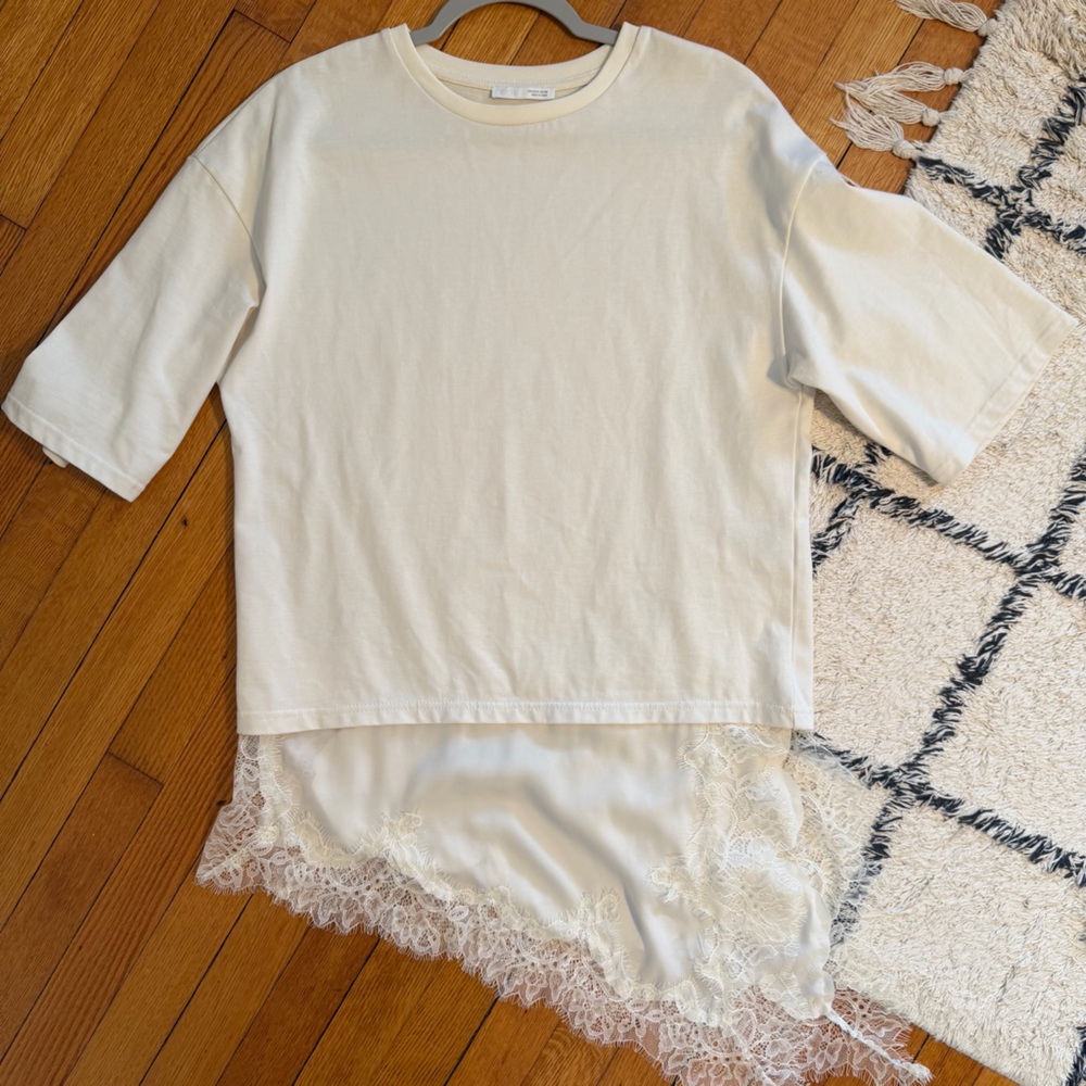 Zara Cream Short Sleeve Top with Lace Slip Hem